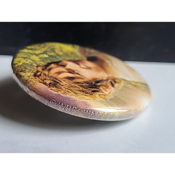 Bilbo Hobbitt Collectible Button - Picture 9 of 10